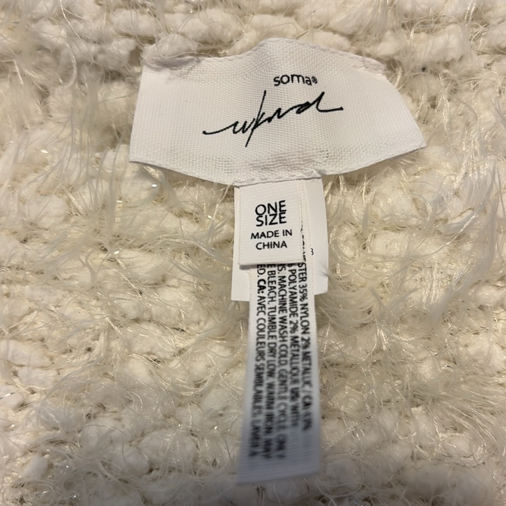 Soma white shoulder wrap shawl with pockets one size NWOT - Picture 6 of 7